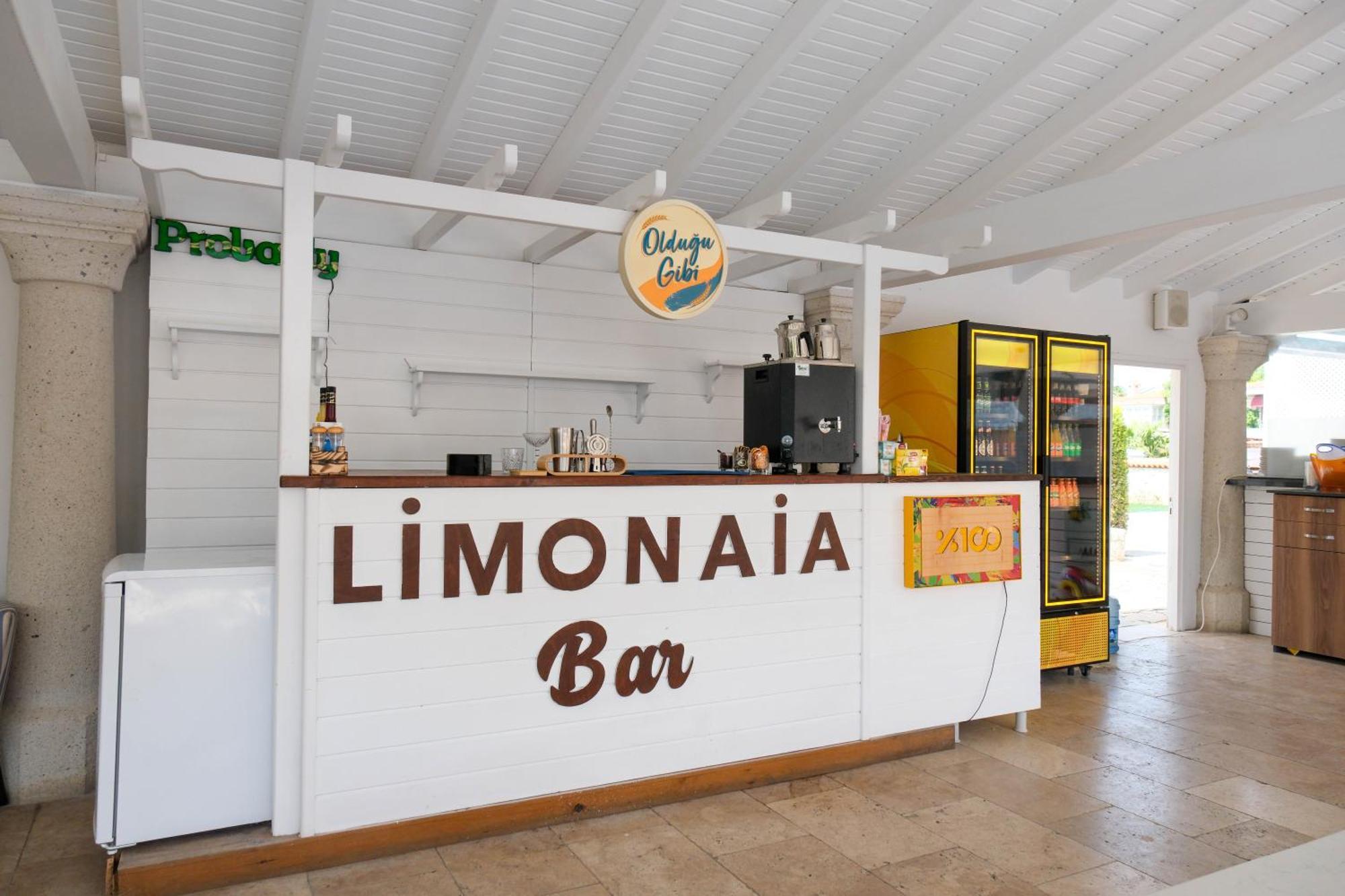 Alacati Limonaia Hotel Exterior photo