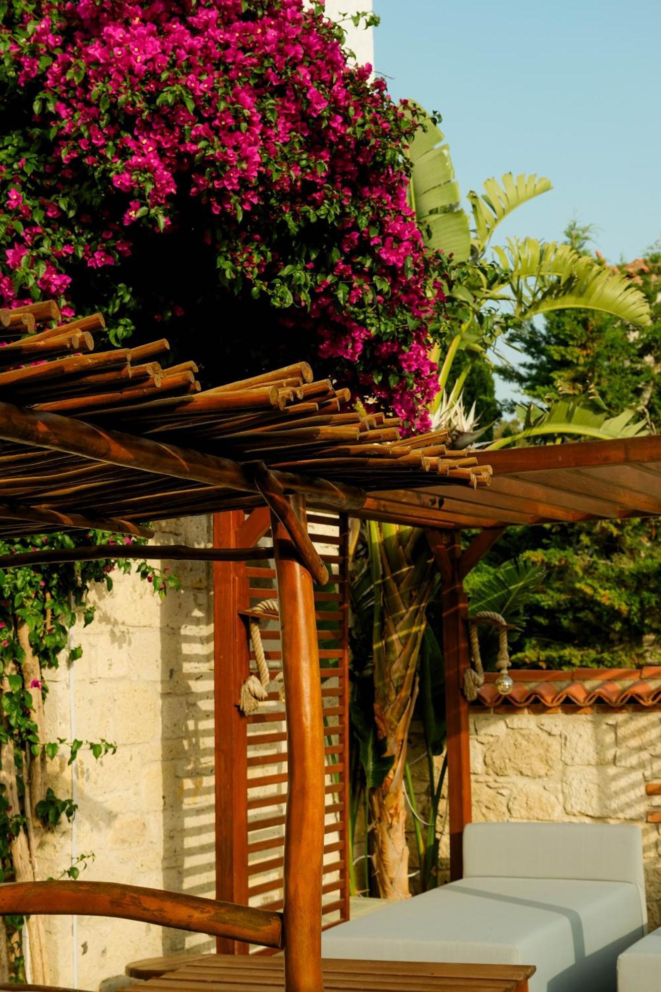 Alacati Limonaia Hotel Exterior photo
